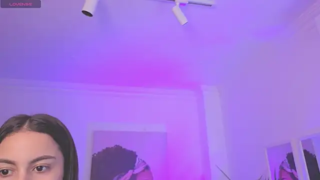 Aleejaa   online show from November 15, 2025, 11:29 am