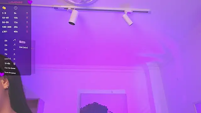 Aleejaa   online show from November 26, 2025, 11:44 am