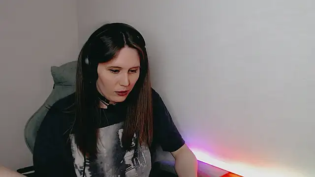 tracy cooper online show from January 6, 2025, 6:41 pm