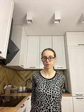 Snapshot of MartiniiSelenna chatting on September 26, 2025, 5:55 am MartiniiSelenna online show from September 26, 2025, 5:55 am