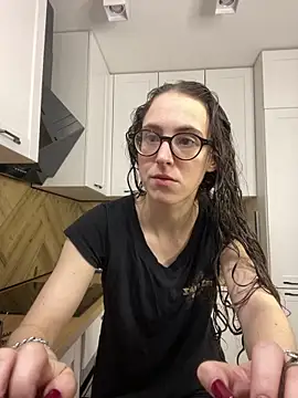 Snapshot of MartiniiSelenna chatting on October 8, 2025, 6:00 am MartiniiSelenna online show from October 8, 2025, 6:00 am