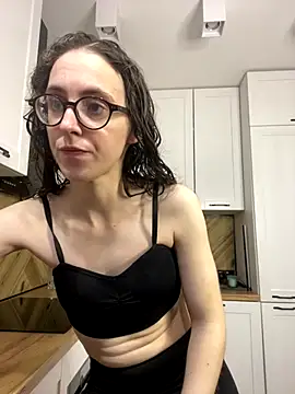 Snapshot of MartiniiSelenna chatting on October 11, 2025, 5:50 am MartiniiSelenna online show from October 11, 2025, 5:50 am