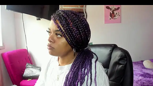 Snapshot of ladyrd1 chatting on November 28, 2025, 8:11 pm ladyrd1 online show from November 28, 2025, 8:11 pm