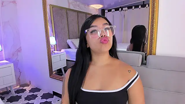 MarianaGarciaa   online show from February 11, 2025, 1:31 am