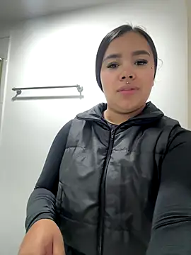 MarianaGarciaa   online show from December 19, 2025, 6:26 pm