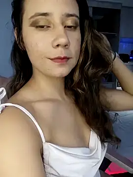 lovely kitt online show from March 14, 2025, 10:49 pm