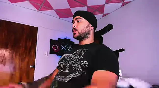 Sebas-hott online show from December 20, 2024, 3:14 am