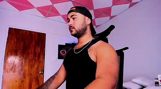 Sebas-hott online show from January 18, 2025, 9:45 pm