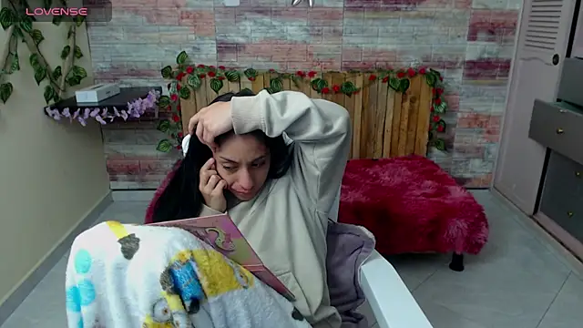 Lucy joi online show from December 14, 2024, 5:40 am