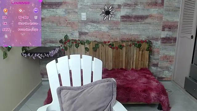 Lucy joi online show from December 24, 2024, 4:00 am