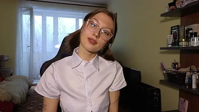 MalvinaBlum online show from December 4, 2024, 6:11 am