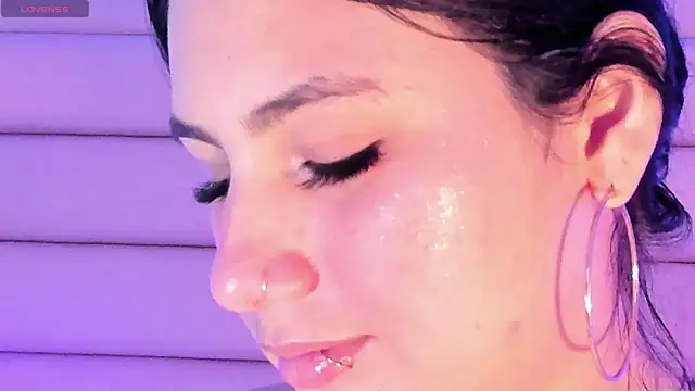 Snapshot of sabrinamilani chatting on March 8, 2025, 6:21 am sabrinamilani online show from March 8, 2025, 6:21 am