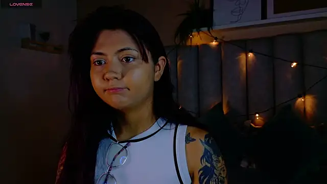 alaia-rogers online show from December 17, 2025, 11:49 am