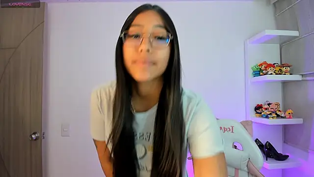 isa bellaa0 online show from November 5, 2025, 4:34 am