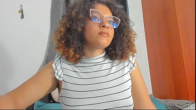 Ada gales  online show from November 4, 2025, 2:43 am