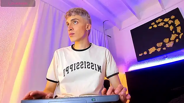 Angel Snowhotxxx online show from February 14, 2025, 6:34 am