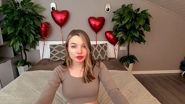 IceDanielles online show from February 13, 2025, 2:20 pm