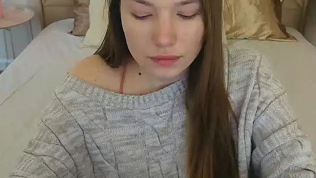 IceDanielles online show from April 13, 2026, 12:43 pm