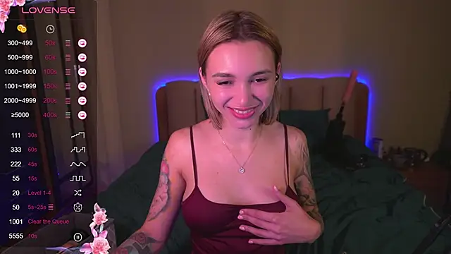 Snapshot of Teo_Rose chatting on February 13, 2025, 4:39 pm Teo Rose online show from February 13, 2025, 4:39 pm