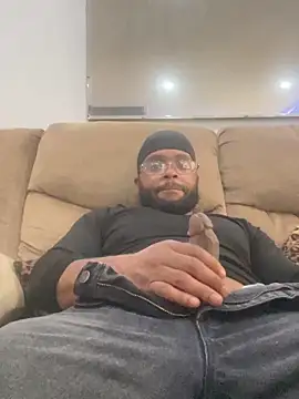 Enos3 online show from October 24, 2025, 7:43 pm