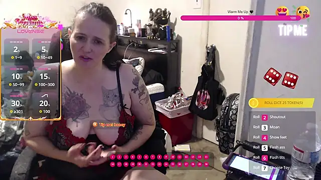 Snapshot of Demonicmiss chatting on June 21, 2026, 10:18 am Demonicmiss online show from June 21, 2026, 10:18 am