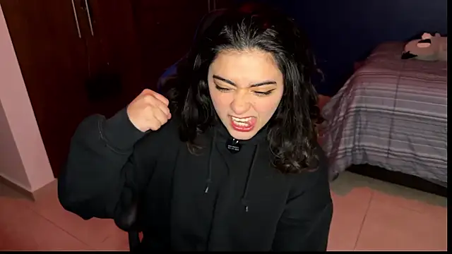 Ales Kitten online show from February 13, 2025, 4:54 am