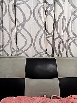 ZUCAAT online show from March 7, 2025, 2:57 am