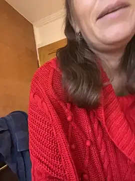 Lwhite1 online show from October 3, 2025, 3:42 pm