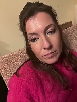 Lwhite1 online show from December 15, 2025, 4:55 pm