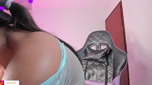 evelyn 23 online show from March 29, 2026, 3:39 am