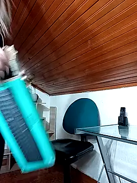 Snapshot of merlinaadams_ chatting on October 9, 2025, 4:38 pm merlinaadams online show from October 9, 2025, 4:38 pm