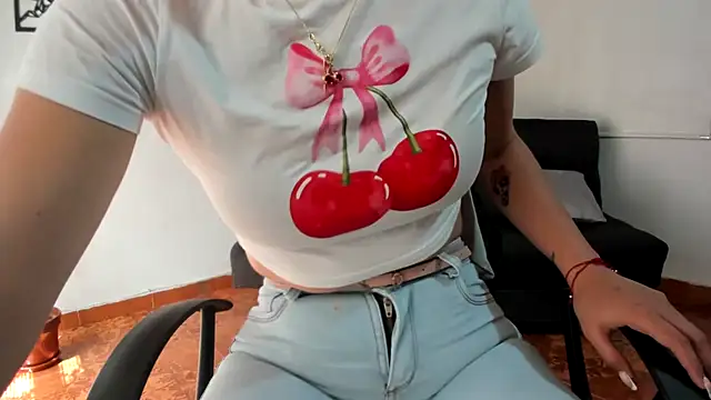 Snapshot of merlinaadams_ chatting on October 28, 2025, 2:31 pm merlinaadams online show from October 28, 2025, 2:31 pm