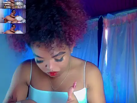 Snapshot of KayleighDreams_ chatting on September 19, 2025, 3:34 pm KayleighDreams online show from September 19, 2025, 3:34 pm