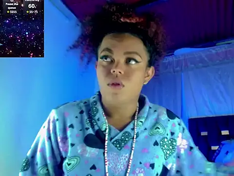 Snapshot of KayleighDreams_ chatting on October 13, 2025, 9:42 am KayleighDreams online show from October 13, 2025, 9:42 am