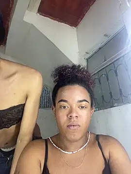 Snapshot of KayleighDreams_ chatting on October 17, 2025, 8:17 am KayleighDreams online show from October 17, 2025, 8:17 am