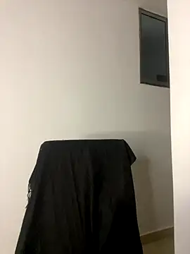 Charlotee  online show from September 24, 2025, 6:39 am