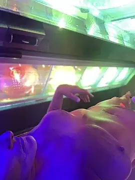 vixendoll87 online show from February 12, 2025, 1:09 am