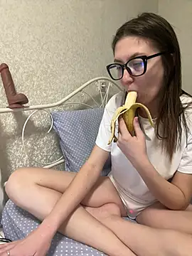 Snapshot of BeatriceTender chatting on February 11, 2025, 4:02 pm BeatriceTender online show from February 11, 2025, 4:02 pm