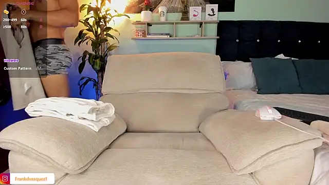 Snapshot of Neganhot_ chatting on February 7, 2026, 11:41 pm Neganhot online show from February 7, 2026, 11:41 pm