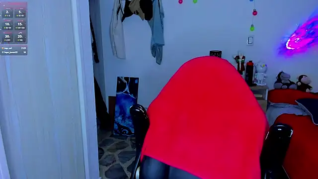 Snapshot of liam_oficial02 chatting on December 19, 2024, 6:45 am liam oficial02 online show from December 19, 2024, 6:45 am