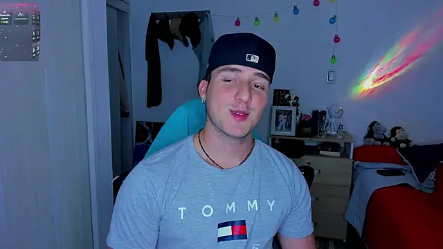 Snapshot of liam_oficial02 chatting on January 12, 2025, 3:28 am liam oficial02 online show from January 12, 2025, 3:28 am