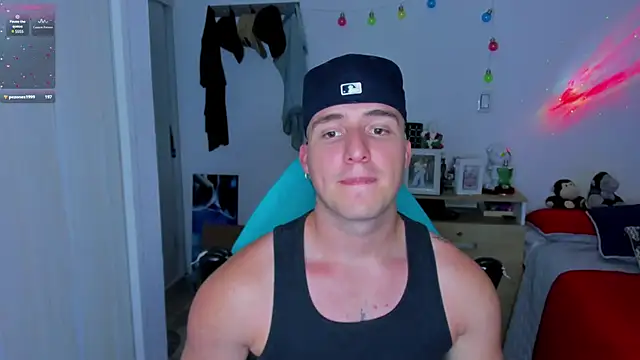 Snapshot of liam_oficial02 chatting on January 24, 2025, 6:35 am liam oficial02 online show from January 24, 2025, 6:35 am