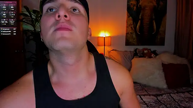 Snapshot of liam_oficial02 chatting on February 26, 2025, 4:36 am liam oficial02 online show from February 26, 2025, 4:36 am