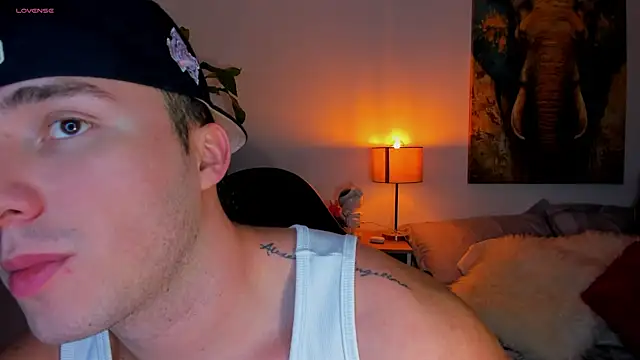 Snapshot of liam_oficial02 chatting on March 17, 2025, 3:03 am liam oficial02 online show from March 17, 2025, 3:03 am