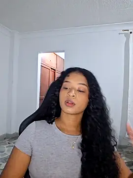 avellanatammy online show from April 13, 2026, 3:34 am