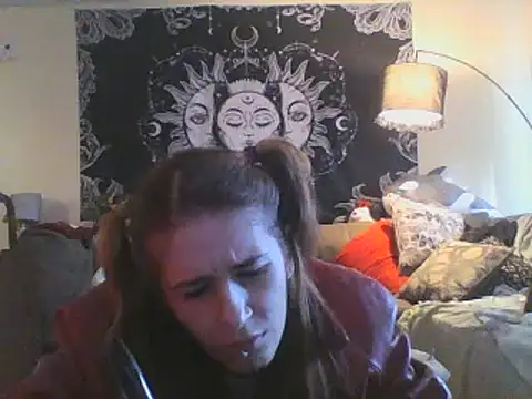 Snapshot of halobabe7620 chatting on December 31, 2024, 5:07 pm halobabe7620 online show from December 31, 2024, 5:07 pm