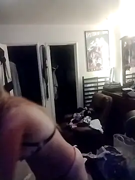 Snapshot of halobabe7620 chatting on October 15, 2025, 10:04 am halobabe7620 online show from October 15, 2025, 10:04 am