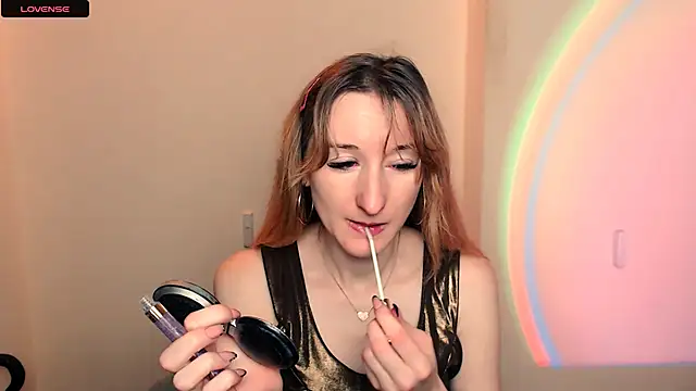 AmandaSell online show from November 9, 2025, 10:13 am