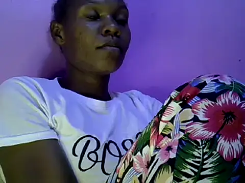 Cute tamara online show from January 15, 2025, 6:40 pm