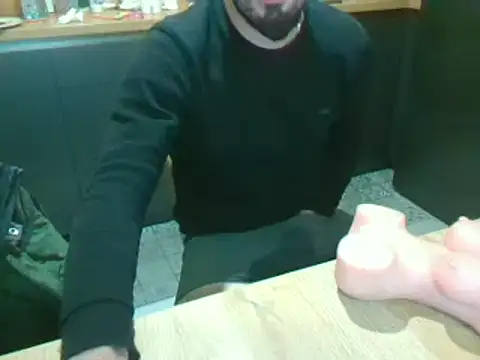 giorgakaci69 online show from December 27, 2024, 1:18 pm